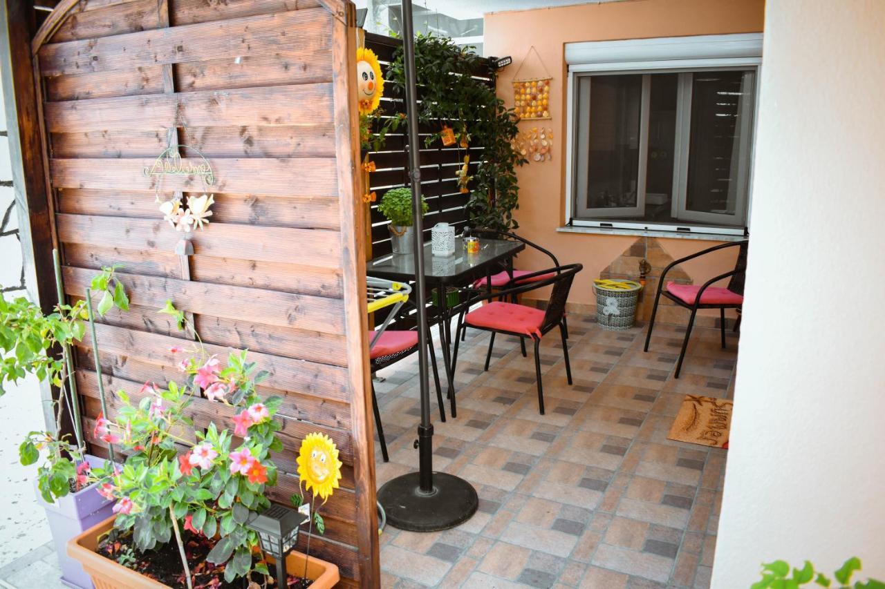 Teo Apartments Luxury Ll Kavala Esterno foto